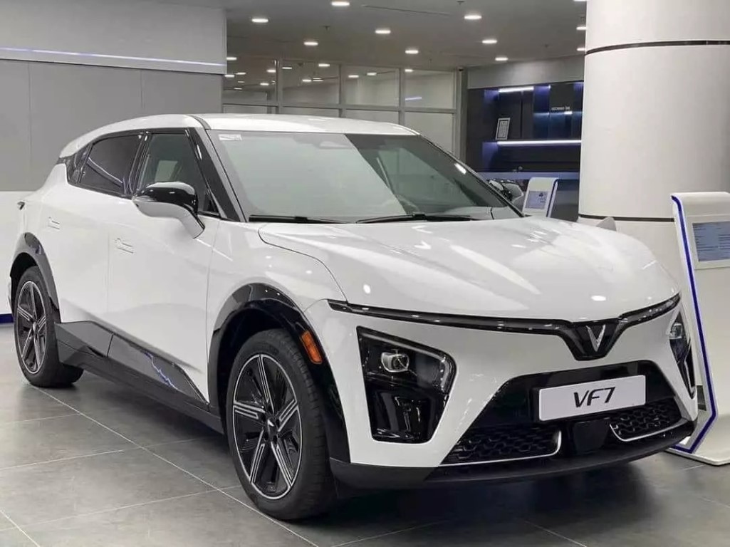 VinFast VF 7 2025: Giá xe VF 7 cập nhật mới nhất